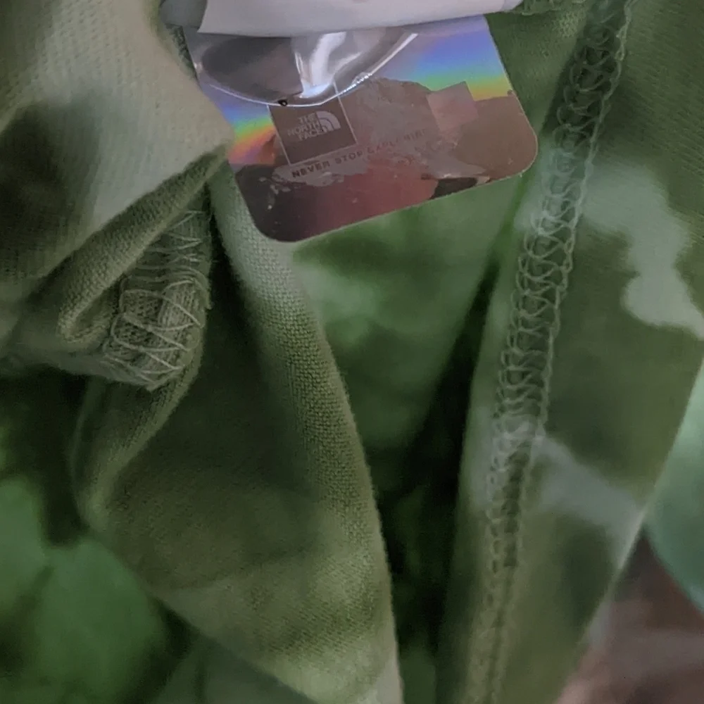 The North Face Botanic Dye T-Shirt Green Tie Dye Small
